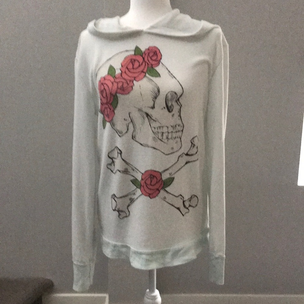 Super soft and cute hoodie pullover.